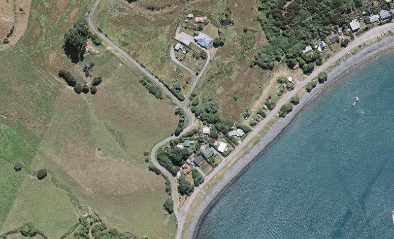 18 Cemetery Road, Wainui, French Farm - Carousel 1