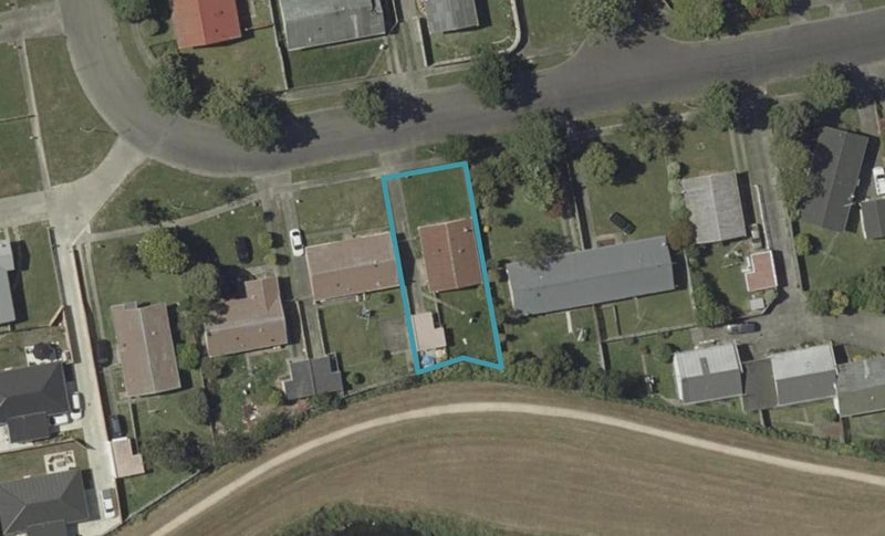 57 Robinson Crescent, Westbrook, Palmerston North - Carousel 1