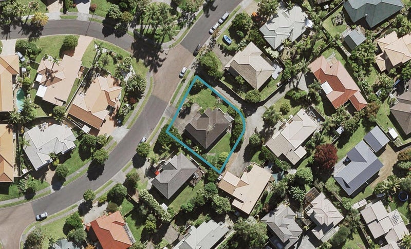 14 Westminster Gardens, Unsworth Heights, Auckland - Carousel 1