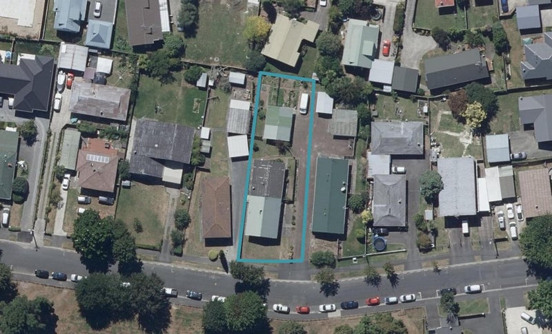 10 Sandleigh Road, Hamilton Lake, Hamilton - Carousel 1