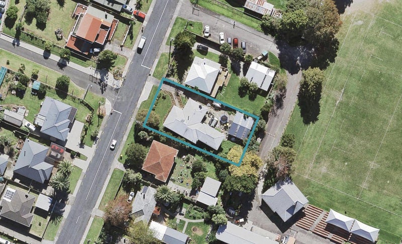 13 Vanguard Road, Kelston, Auckland - Carousel 1