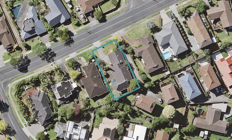 32 Loloma Drive, Half Moon Bay, Auckland - Carousel 1