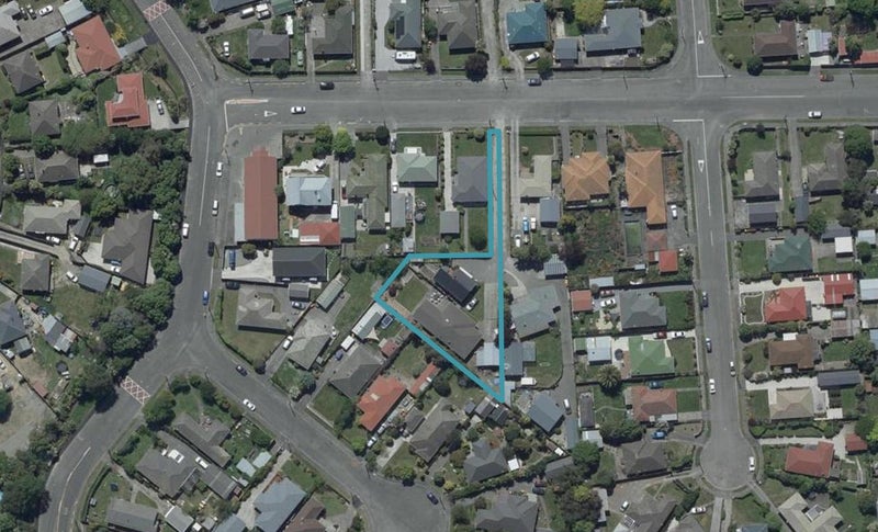 10 Voss Street, Shirley, Christchurch - Carousel 1