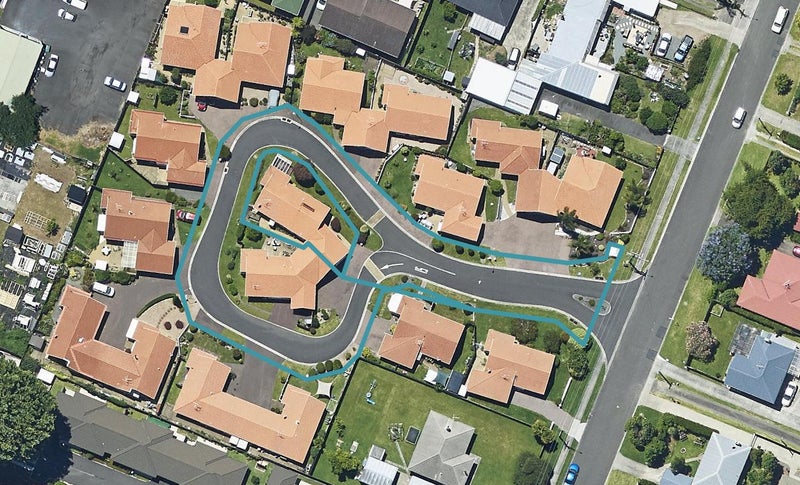12 Jubilee Drive, Gate Pa, Tauranga - Carousel 1