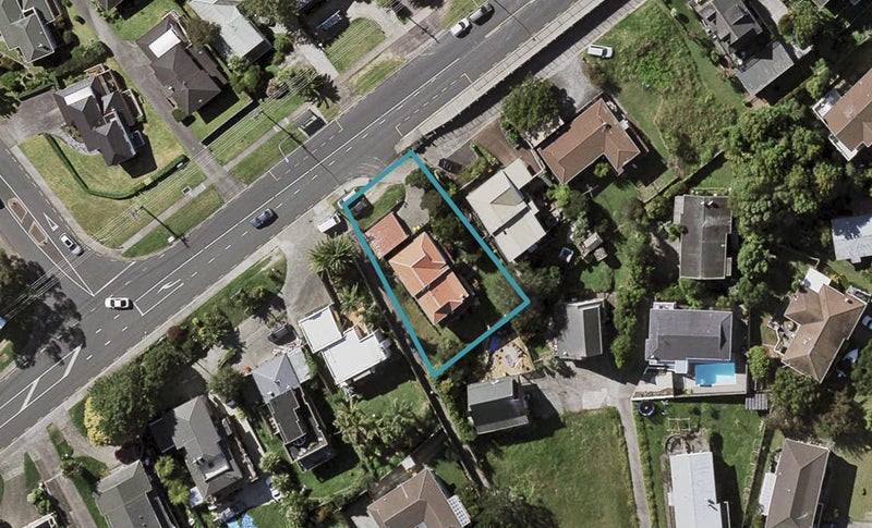 127 Sunset Road, Totara Vale, Auckland - Carousel 1