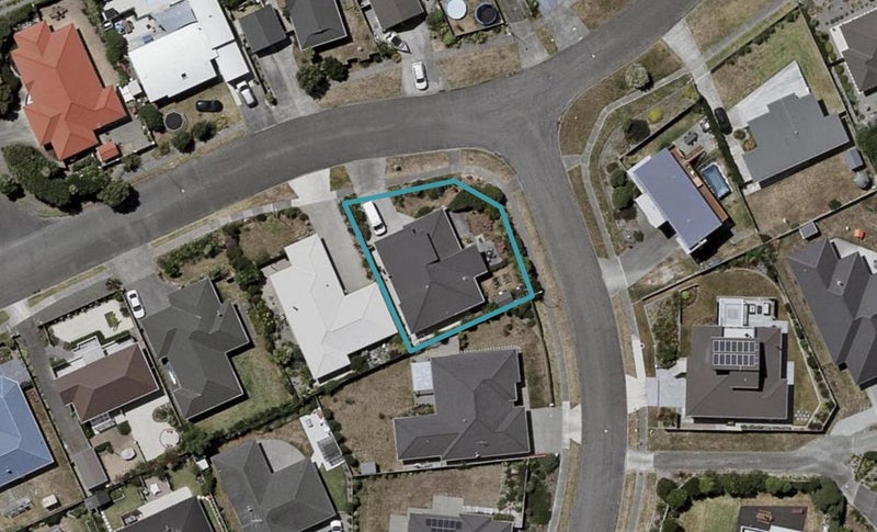 138 Field Way, Waikanae Beach, Waikanae - Carousel 1