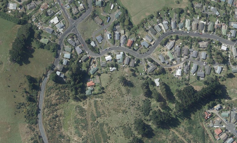 18 Roy Crescent, Concord, Dunedin - Carousel 1