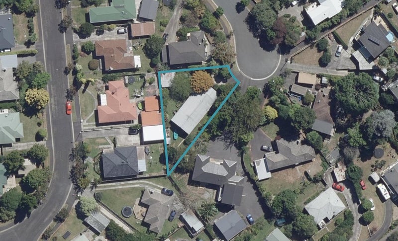 38 Bretton Terrace, Hillcrest, Hamilton - Carousel 1