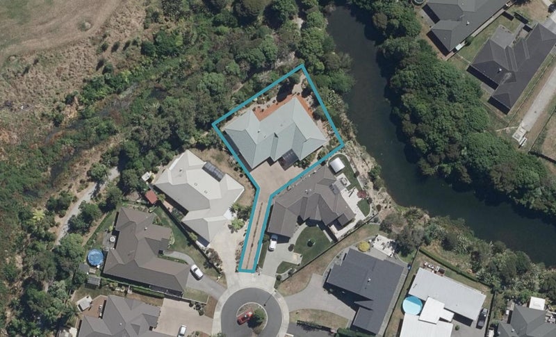 15 Buchanan Place, Huntington, Hamilton - Carousel 1
