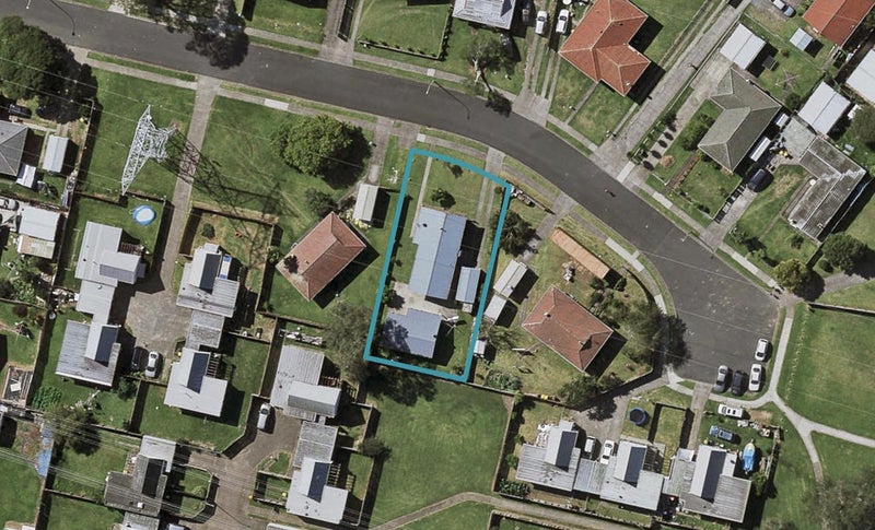 9 Bland Place, Otara, Auckland - Carousel 1