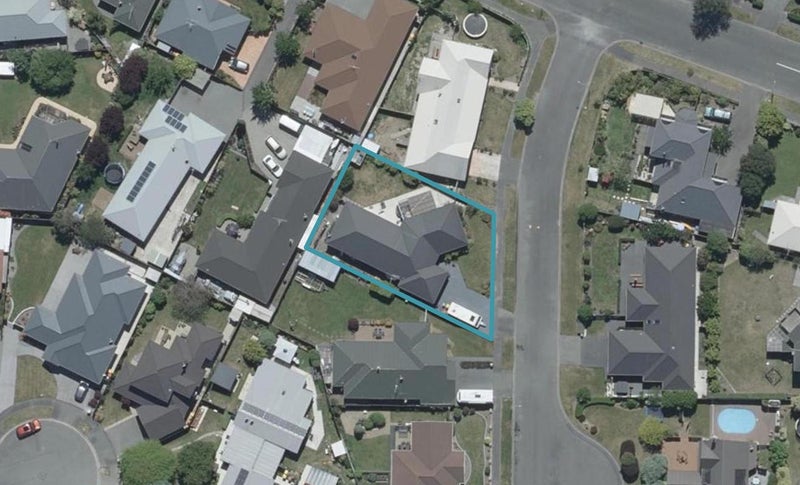 4 Brackenfield Place, Parklands, Christchurch - Carousel 1