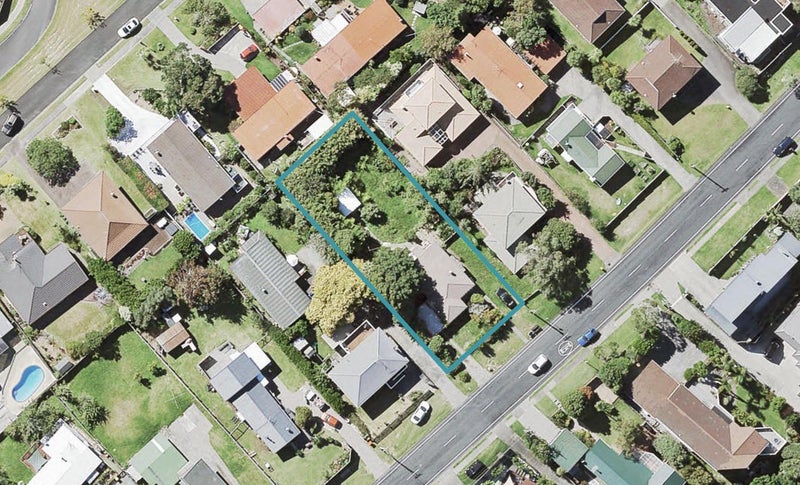27 Arran Road, Browns Bay, Auckland - Carousel 1
