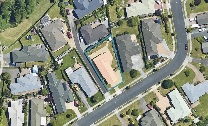 16 McCahon Drive, Pukehangi, Rotorua - Carousel 1