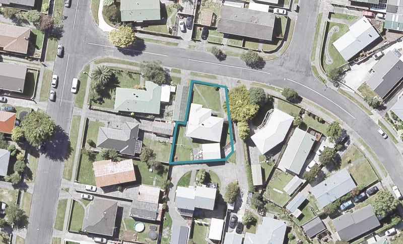 4 Matariki Grove, Wainuiomata, Lower Hutt - Carousel 1