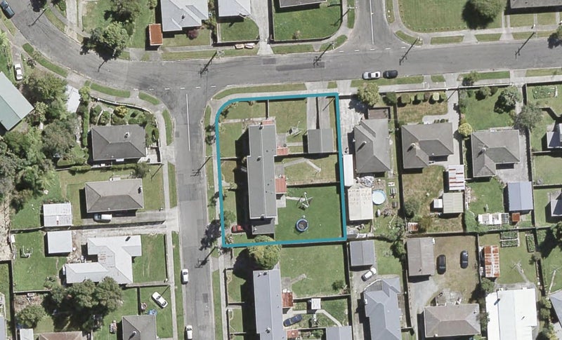 1 Wainhouse Street, Stokes Valley, Lower Hutt - Carousel 1