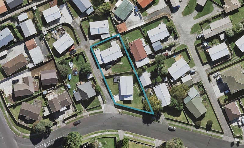 1/10 Trevor Hosken Drive, Wiri, Auckland - Carousel 1