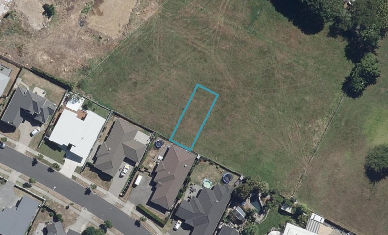 1/27 Maanihi Drive, Rototuna North, Hamilton - Carousel 1
