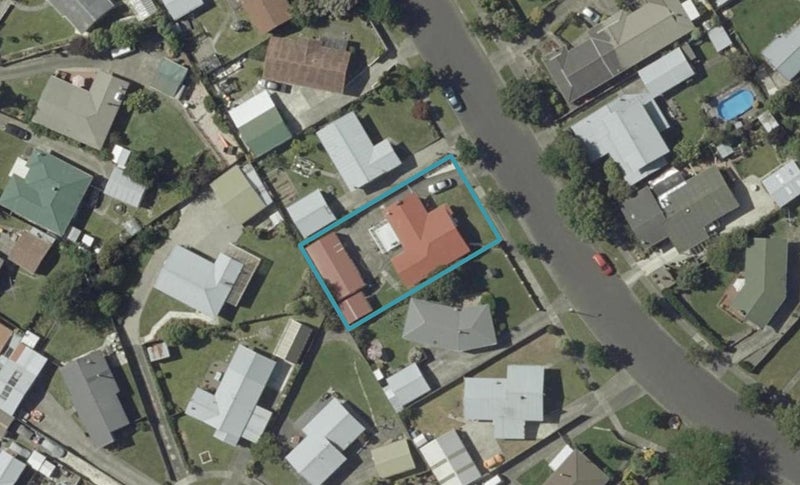 18 Hillcrest Drive, Kelvin Grove, Palmerston North - Carousel 1