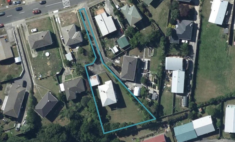 41 Takapuwahia Drive, Takapuwahia, Porirua - Carousel 1