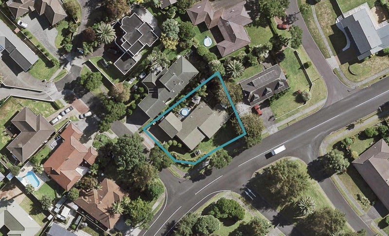 1 Tytus Place, Conifer Grove, Takanini - Carousel 1
