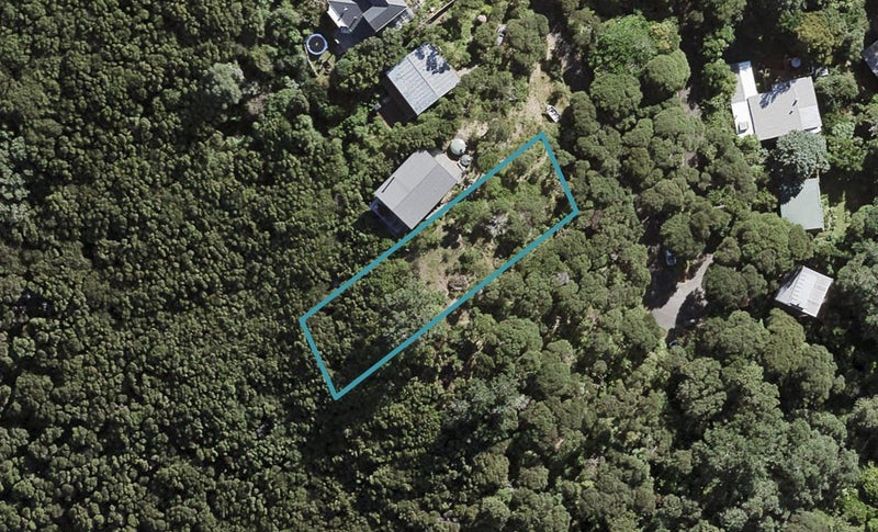 56 Okoka Road, Ōmiha, Waiheke Island - Carousel 1
