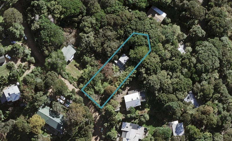 11 Hillside Road, Ostend, Waiheke Island - Carousel 1