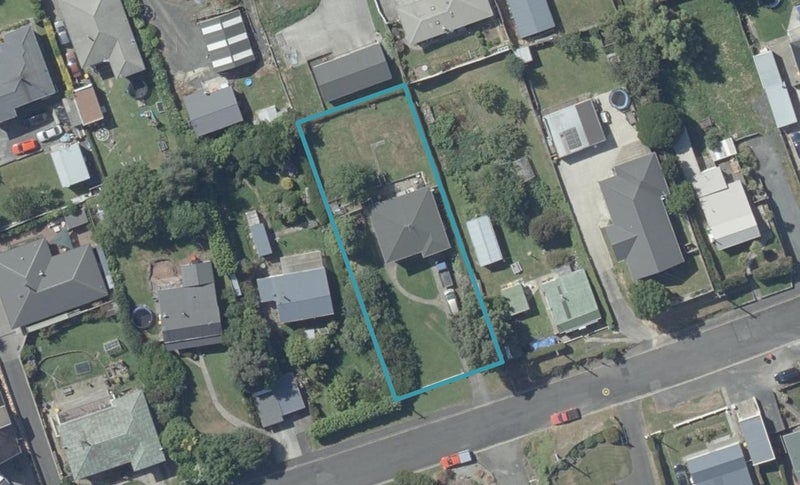 12 Binnie Street, Abbotsford, Dunedin - Carousel 1