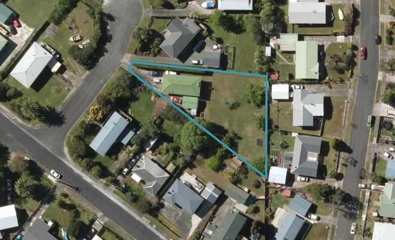 4 Nikau Place, Parahaki, Whangarei - Carousel 1