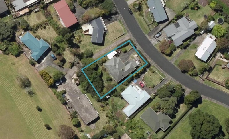 40 Fisher Terrace, Kamo, Whangarei - Carousel 1