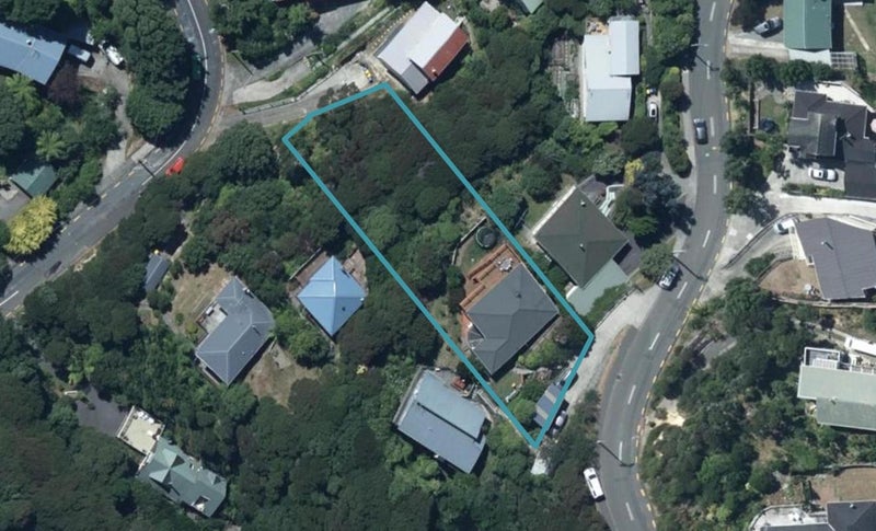 8 Kahu Road, Paremata, Porirua - Carousel 1