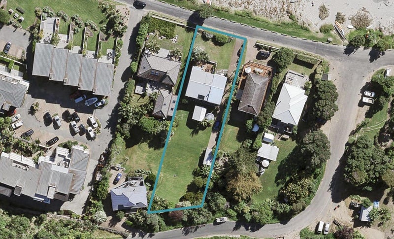 137 The Strand, Onetangi, Waiheke Island - Carousel 1