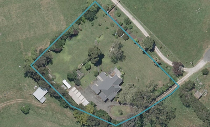 18 Cathro Road, Westmere, Whanganui - Carousel 1