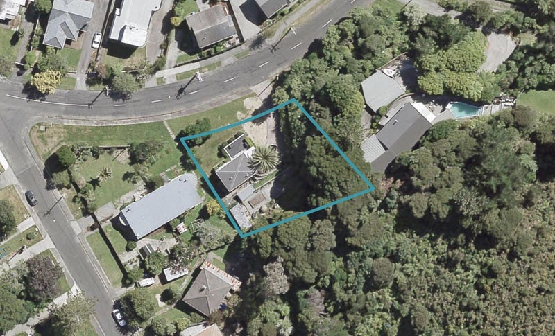 81 Norton Park Avenue, Fairfield, Lower Hutt - Carousel 1
