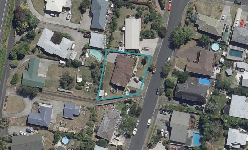 25 Glendale Drive, Dinsdale, Hamilton - Carousel 1