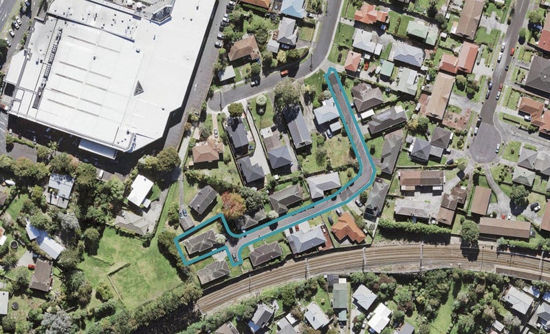 8J Aotea Road, Glen Eden, Auckland - Carousel 1