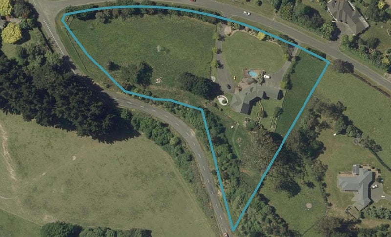 44 Valley Views, Fitzherbert, Palmerston North - Carousel 1