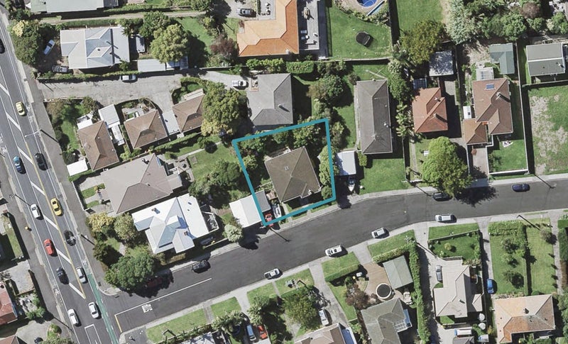 22 Achilles Crescent, Narrow Neck, Auckland - Carousel 1