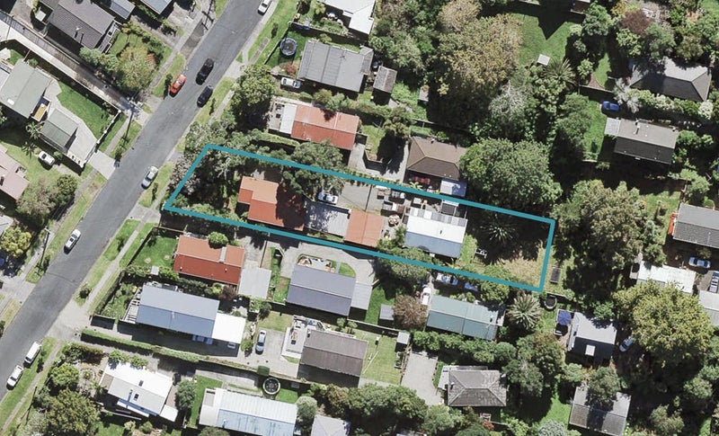 1/7 Gazelle Avenue, Beach Haven, Auckland - Carousel 1