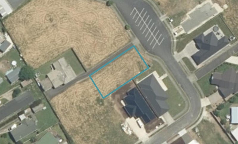 12 Robin Azariah Place, Te Kūiti - Carousel 1