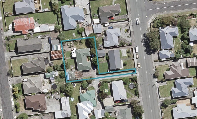 37 Totara Park Road, Clouston Park, Upper Hutt - Carousel 1