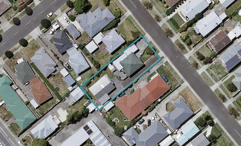 805A Queen Street East, Parkvale, Hastings - Carousel 1
