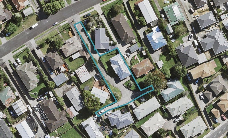 31A Woodside Road, Massey, Auckland - Carousel 1