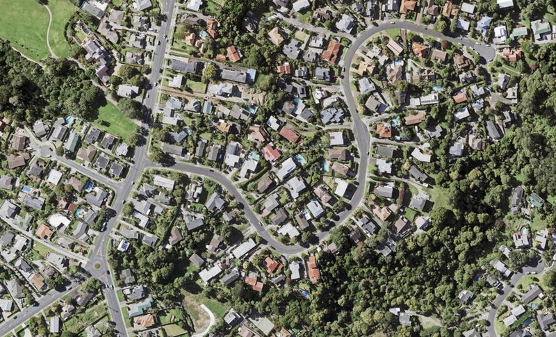 16 Haseler Crescent, Howick, Auckland - Carousel 1