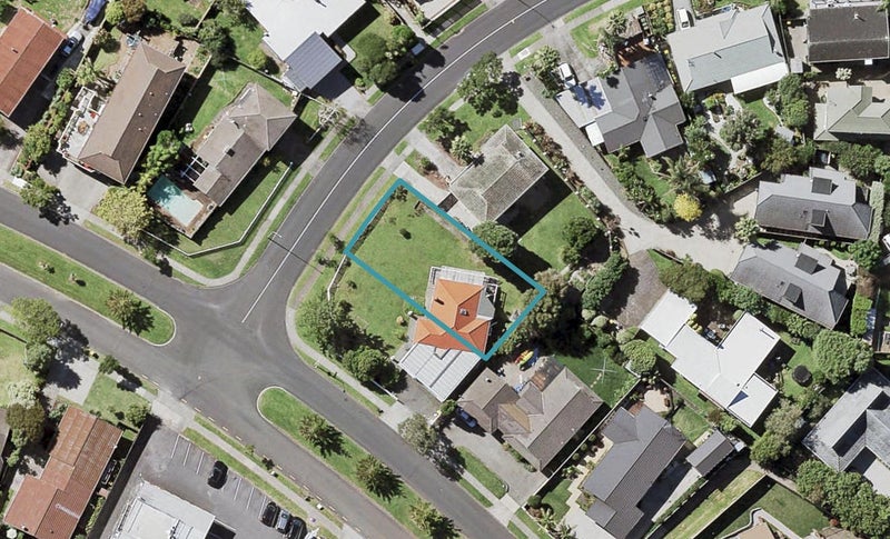 1 Fratley Avenue, Farm Cove, Auckland - Carousel 1