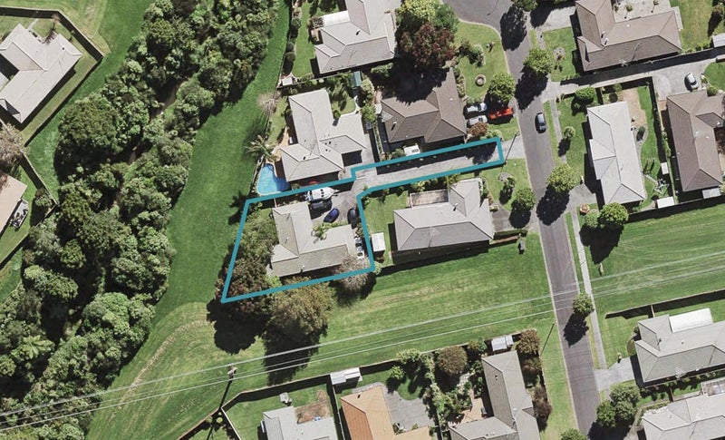 10 Vanderbilt Parade, Albany, Auckland - Carousel 1