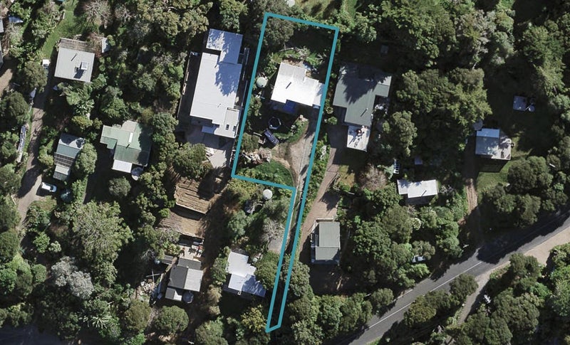 31 Goodwin Avenue, Oneroa, Waiheke Island - Carousel 1