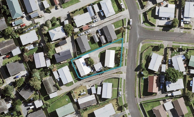 2/19 Templeton Place, Clendon Park, Auckland - Carousel 1