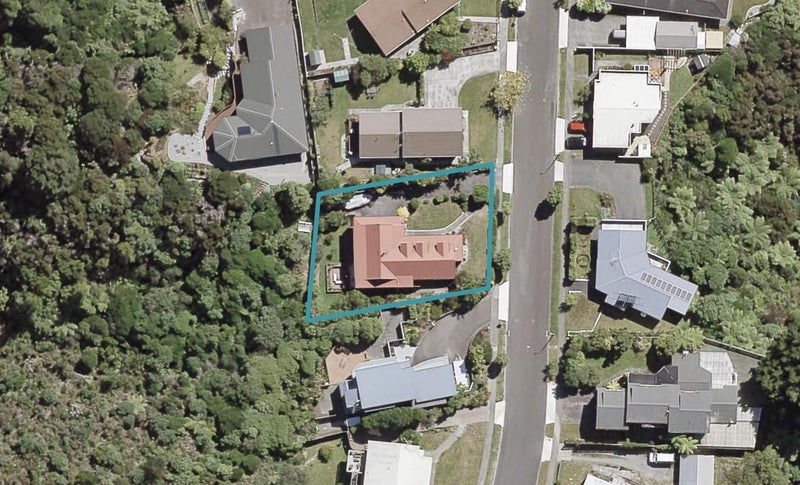34 Seymour Grove, Kingsley Heights, Upper Hutt - Carousel 1