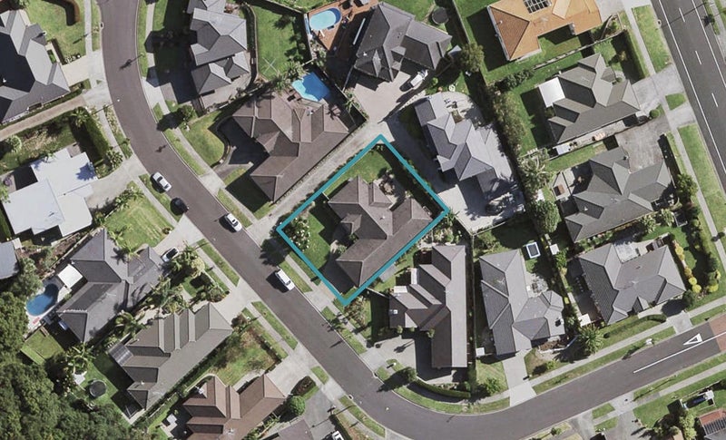 7 Ysabel Crescent, The Gardens, Auckland - Carousel 1
