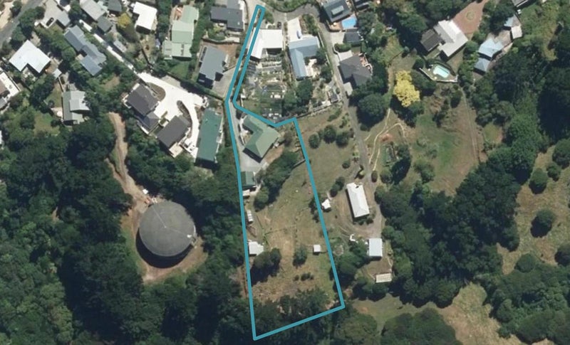 60 Kahu Road, Paremata, Porirua - Carousel 1